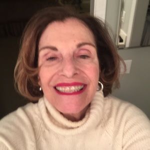 Meet your Posher, Iris